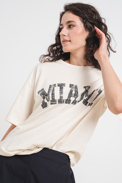 Vero Moda Lisa mintás és feliratos póló női