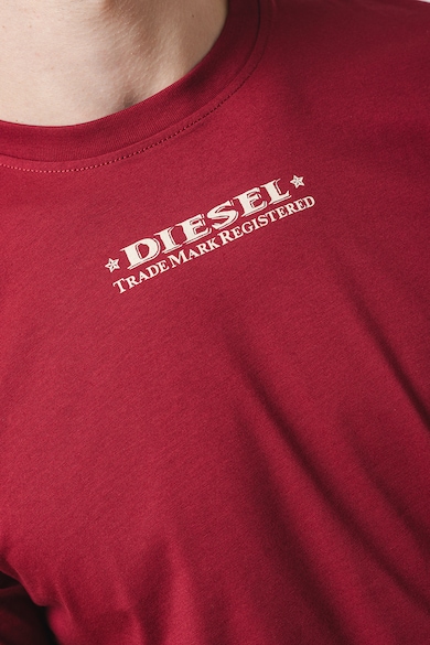 Diesel Kerek nyakú póló mintával a hátoldalán férfi