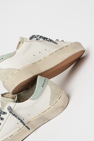 GOLDEN GOOSE Star Classic viseltes hatású sneaker kontrasztos fűzővel női