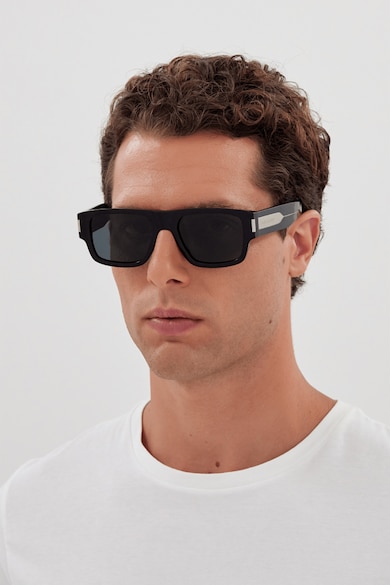 Saint Laurent Szögletes napszemüveg logós részlettel férfi