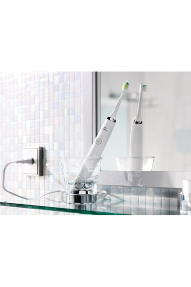 Philips Sonicare Periuta de dinti electrica  DiamondClean HX9332/04, 5 moduri, 2 capete de periere , Numar de miscari/minut 62000, Alb Femei