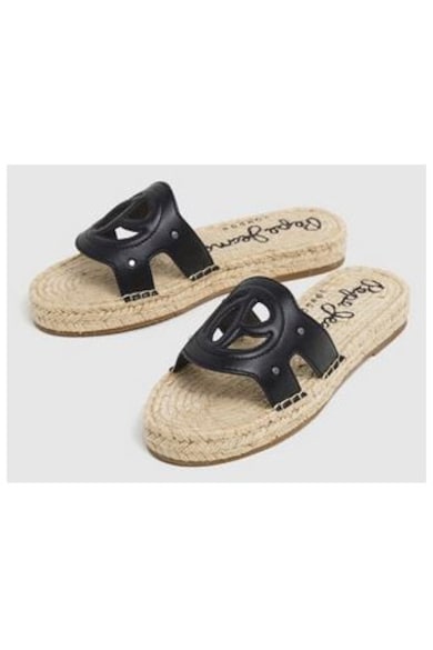 Papuci din piele cu decupaje