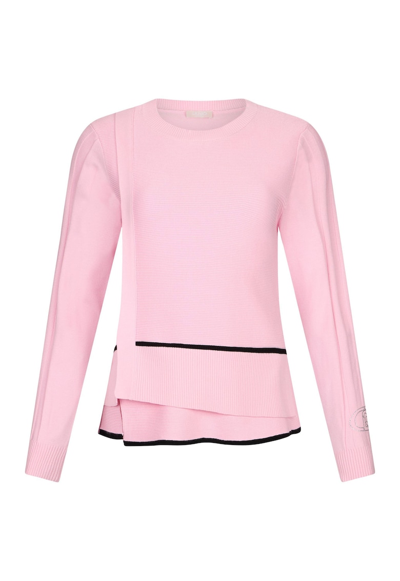 Pulover cu terminatii stratificate