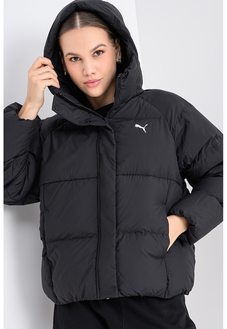 Geaca matlasata cu umplutura de puf si gluga