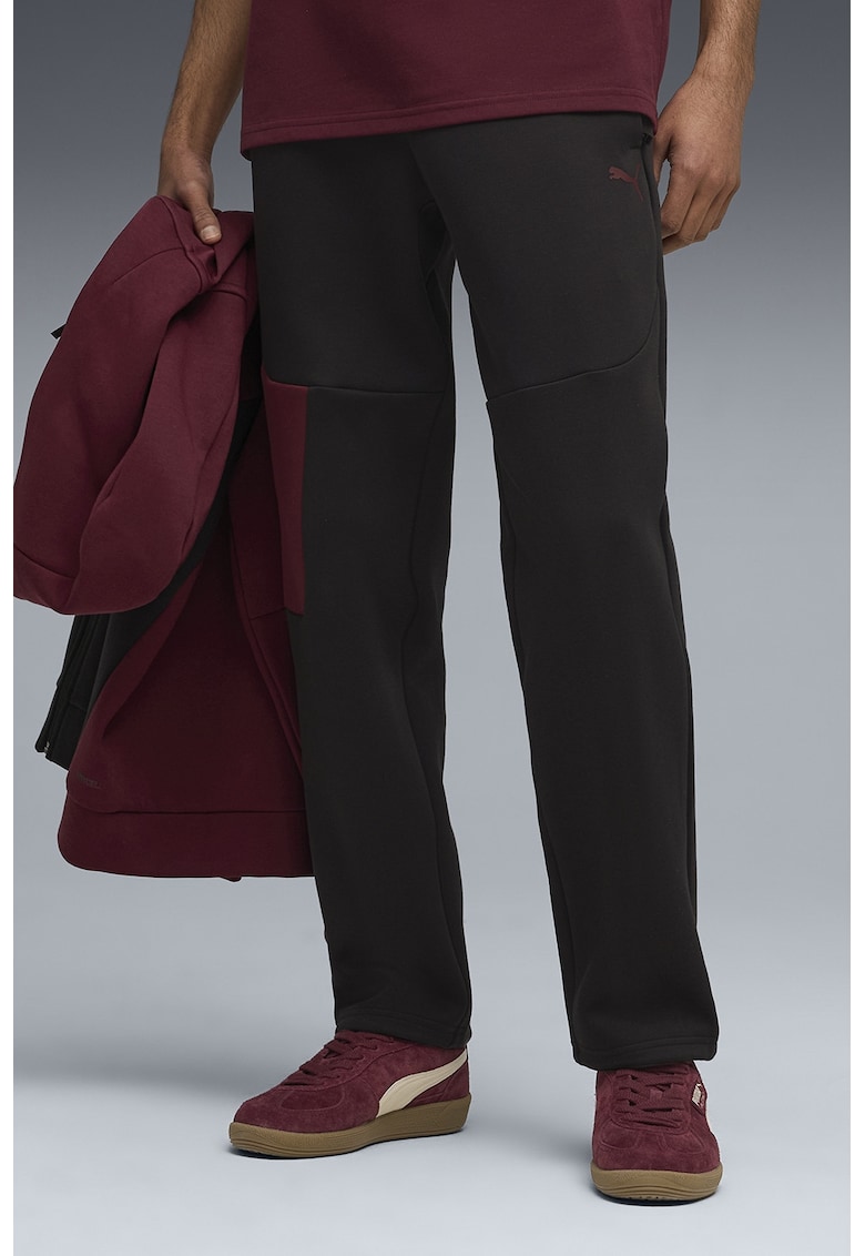 Pantaloni de trening cu banda elastica in talie