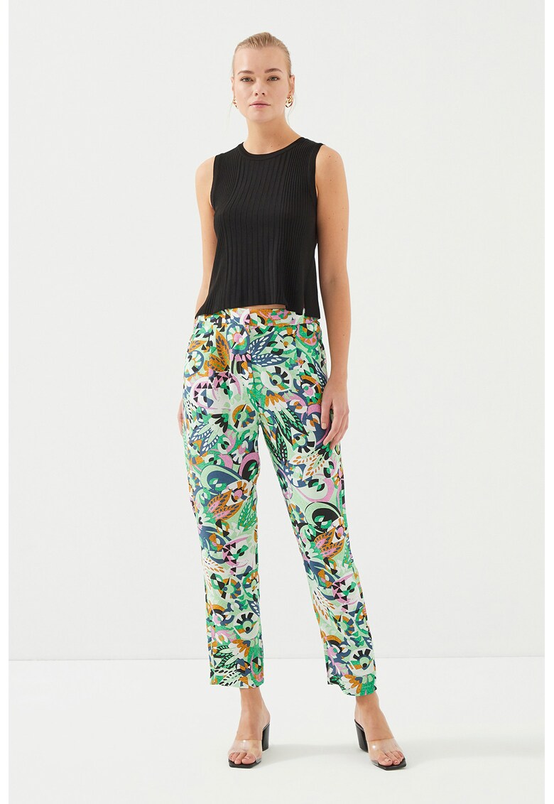 Pantaloni drepti crop cu model