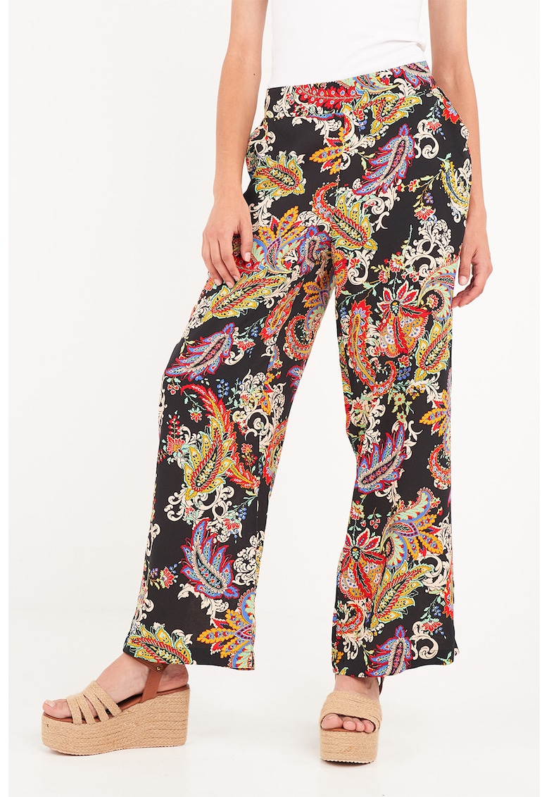 Pantaloni ampli cu buzunare laterale