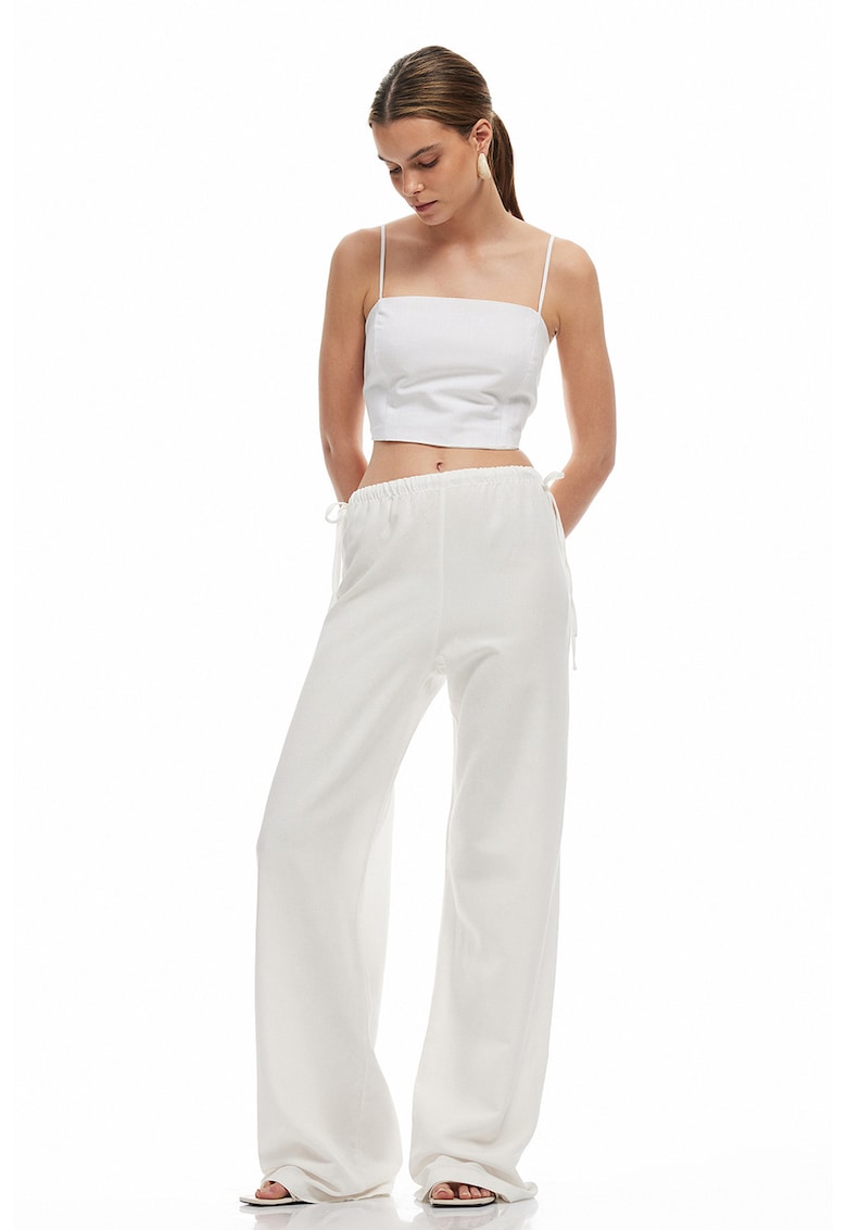 Pantaloni relaxed fit cu talie medie