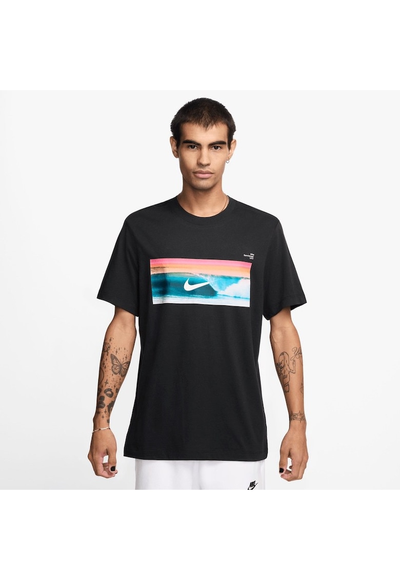 Tricou U NSW TEE OC PHOTO 2-HJ0760-010 Tricou U NSW TEE OC PHOTO 2-HJ0760-010