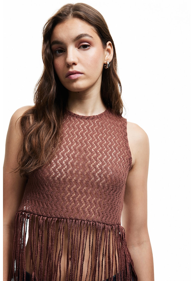 Tricou tricotat cu canafi