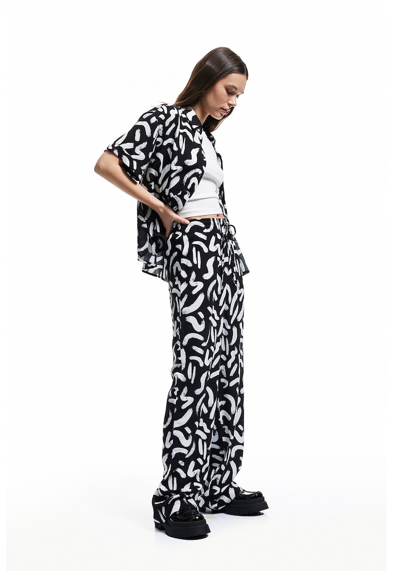 Pantaloni lungi relaxed fit