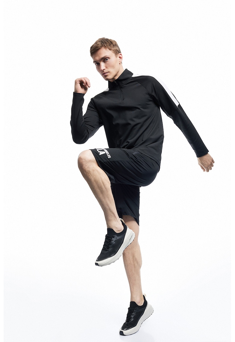 Bermude cu snur de ajustare si buzunare cu fermoar