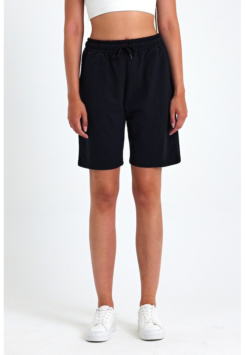 Bermude cu talie inalta si snur