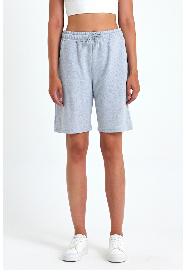 Bermude cu talie inalta si snur