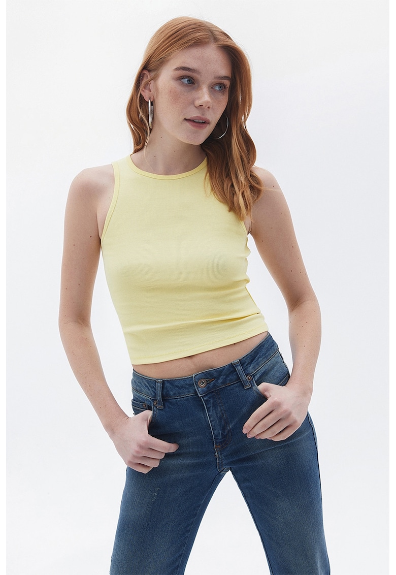 Top crop cu decolteu la baza gatului - Galben pal