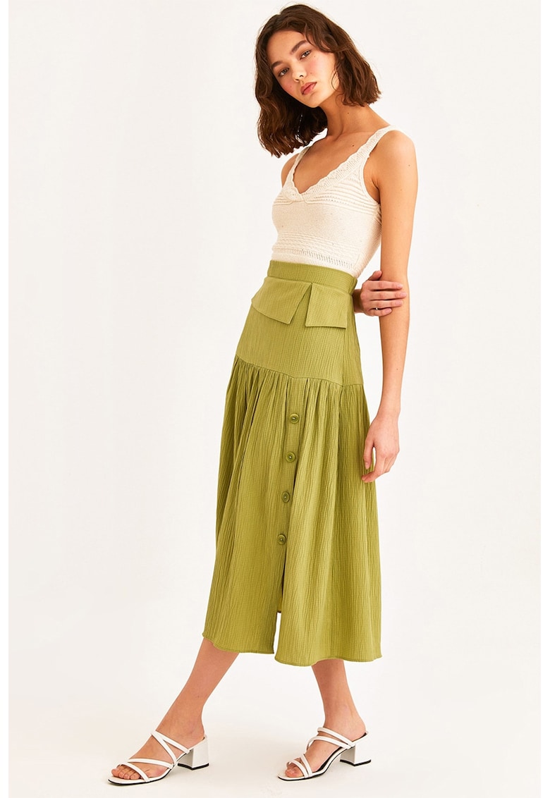 Fusta evazata cu talie inalta