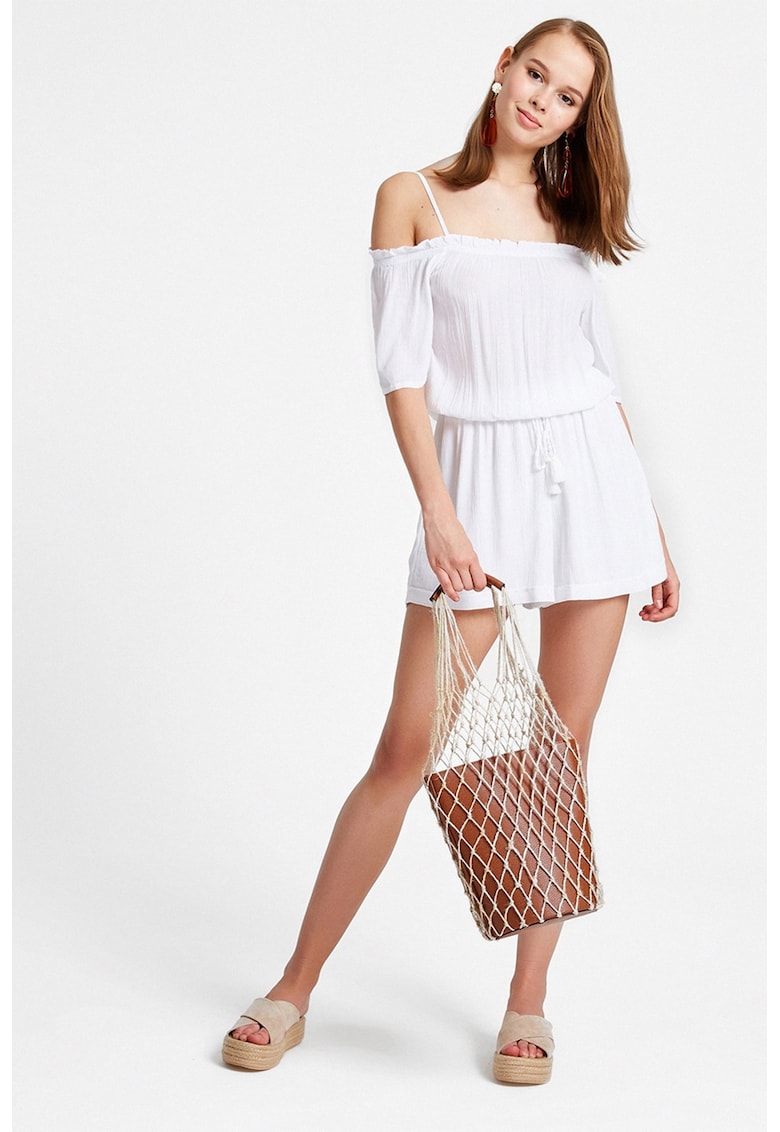 Salopeta scurta cu umeri decupati