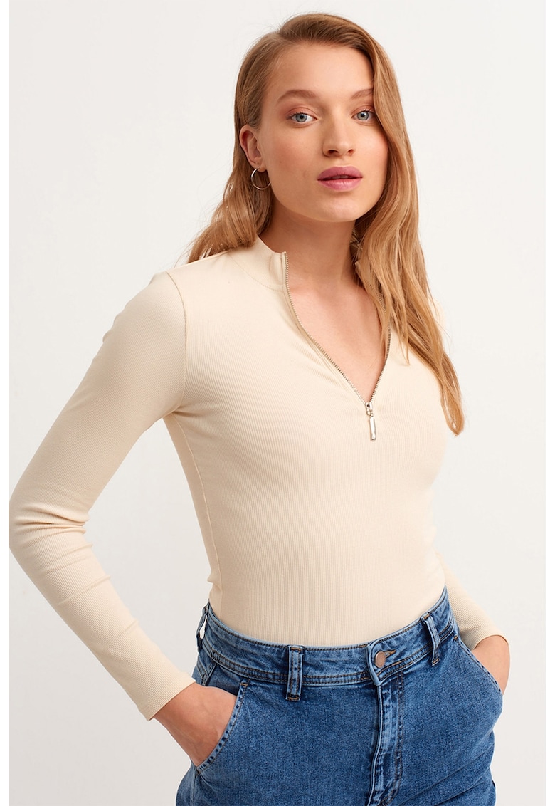 Bluza slim fit cu fermoar scurt