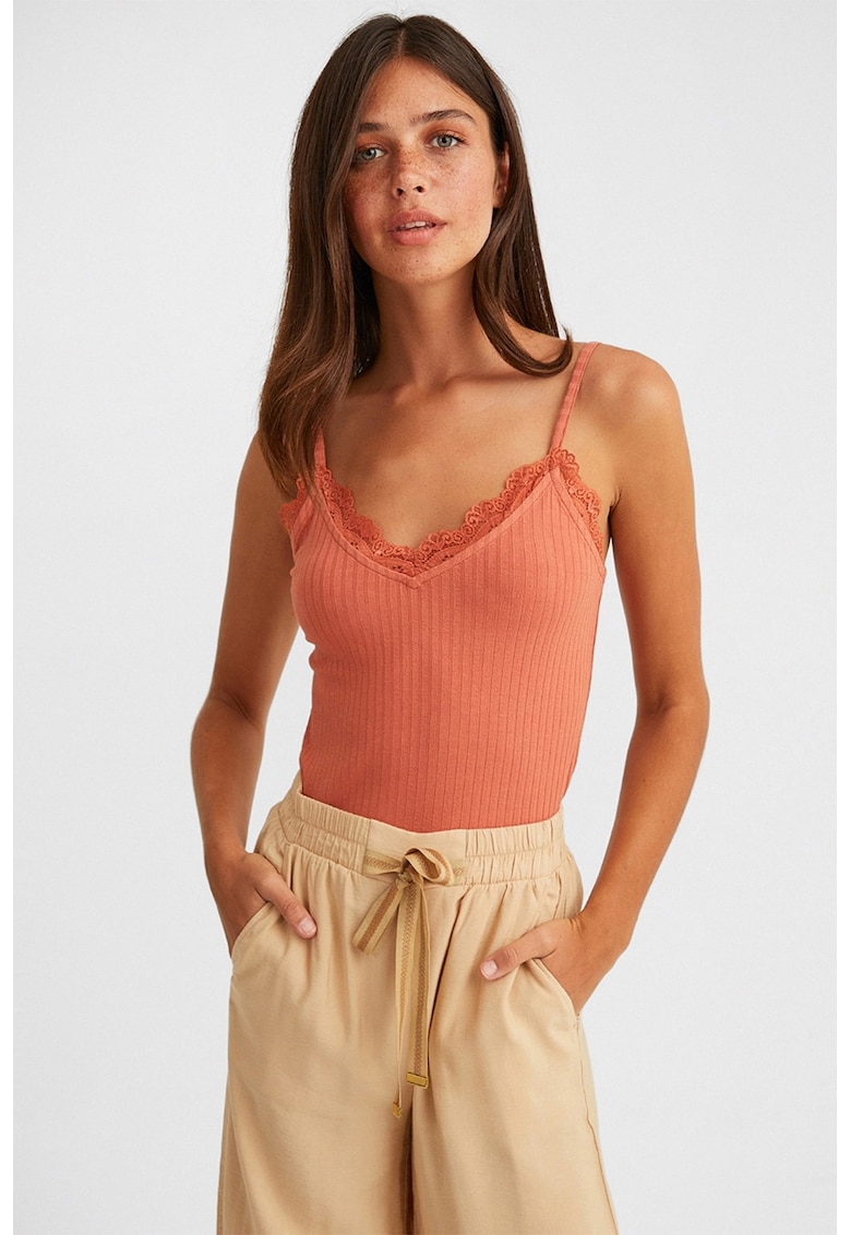 Top cu decolteu in V si insertii de dantela Kasvedan