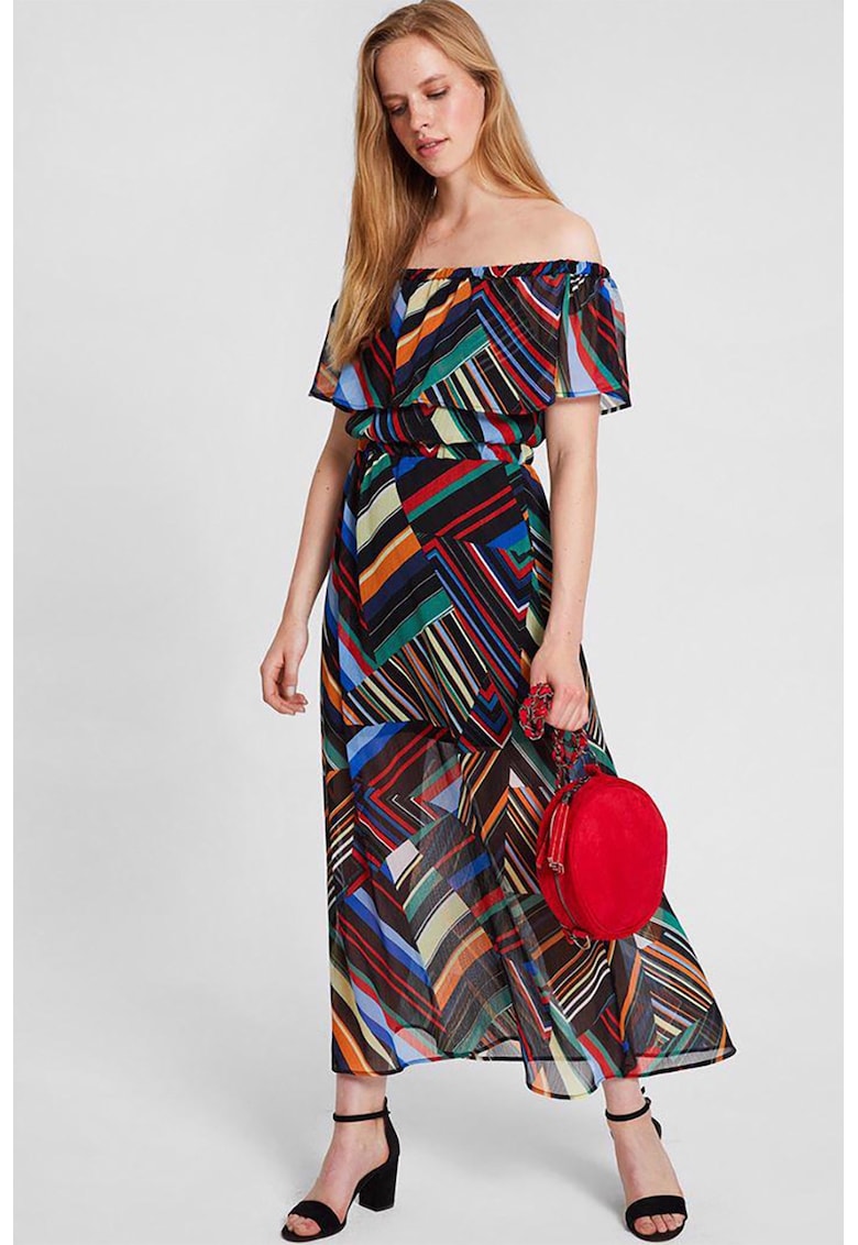 Rochie lunga cu terminatie semitransparenta si decolteu pe umeri