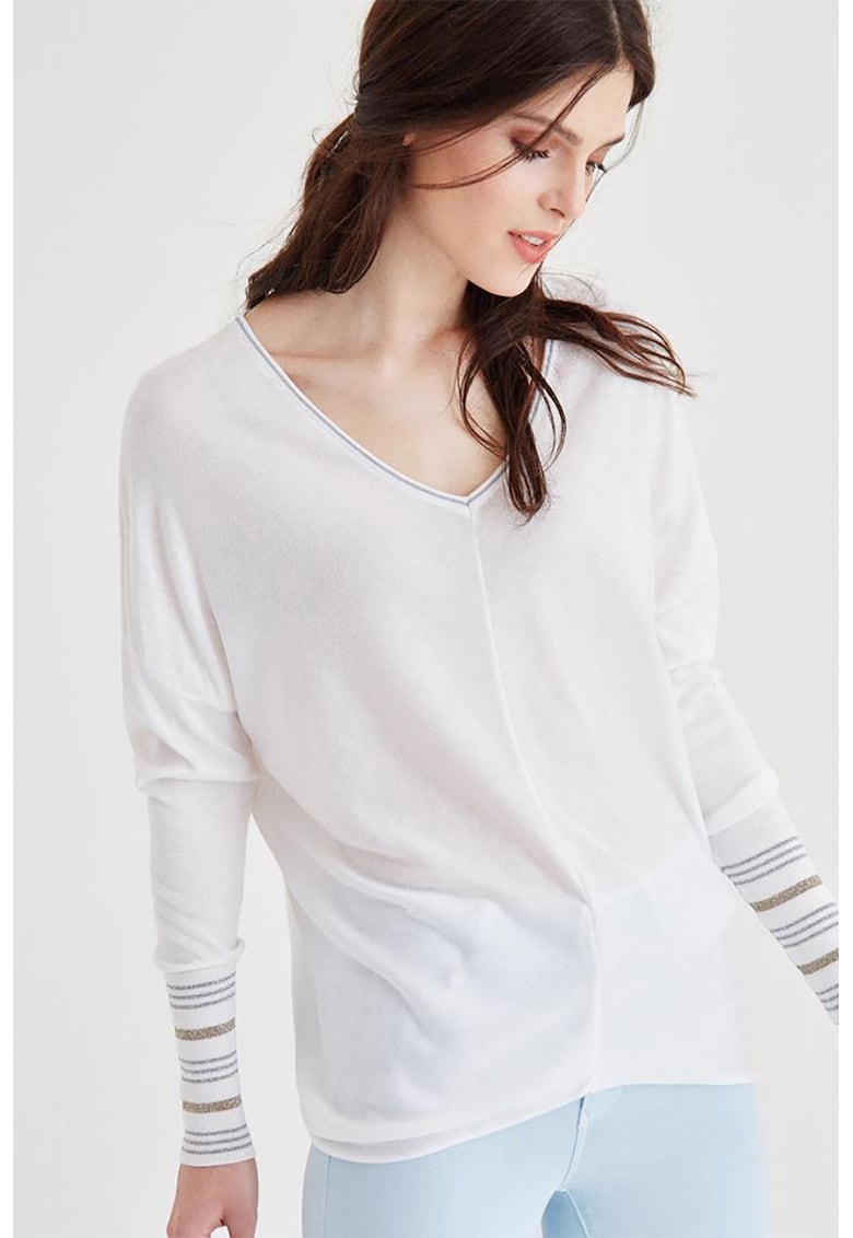 Pulover lejer cu decolteu in V