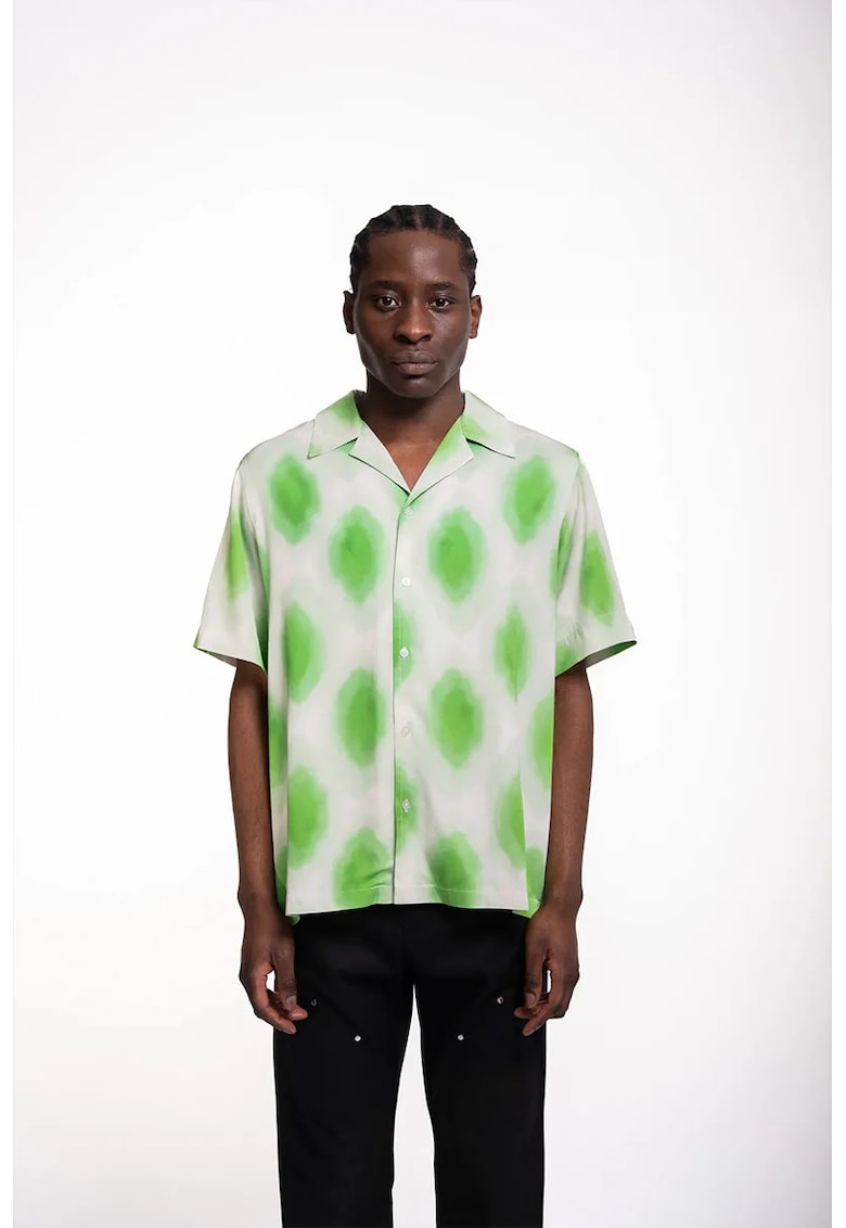 Cămașă cu imprimeu tie-dye și mânecă scurtă Cămașă cu imprimeu tie-dye și mânecă scurtă