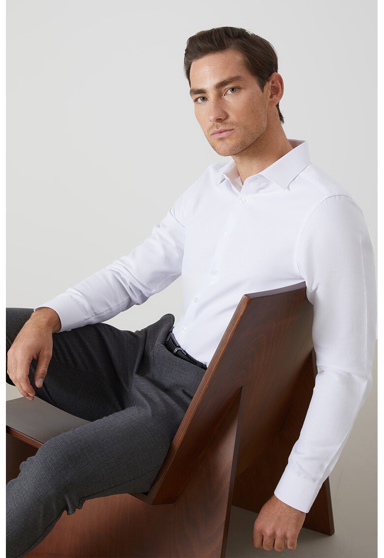 Camasa slim fit cu guler ascutit - Alb optic