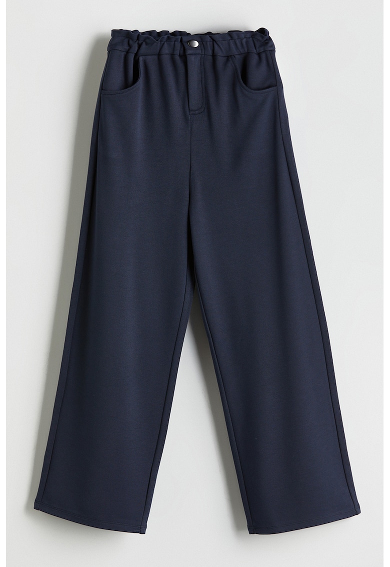 Pantaloni cu croiala dreapta si talie inalta Pantaloni cu croiala dreapta si talie inalta
