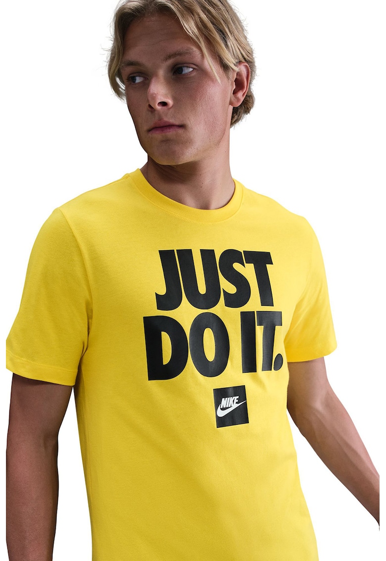 Tricou regular fit din bumbac cu imprimeu Sportswear - Negru/Galben deschis