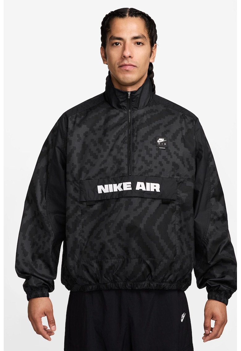 Jacheta cu model si fermoar scurt Jacheta cu model si fermoar scurt