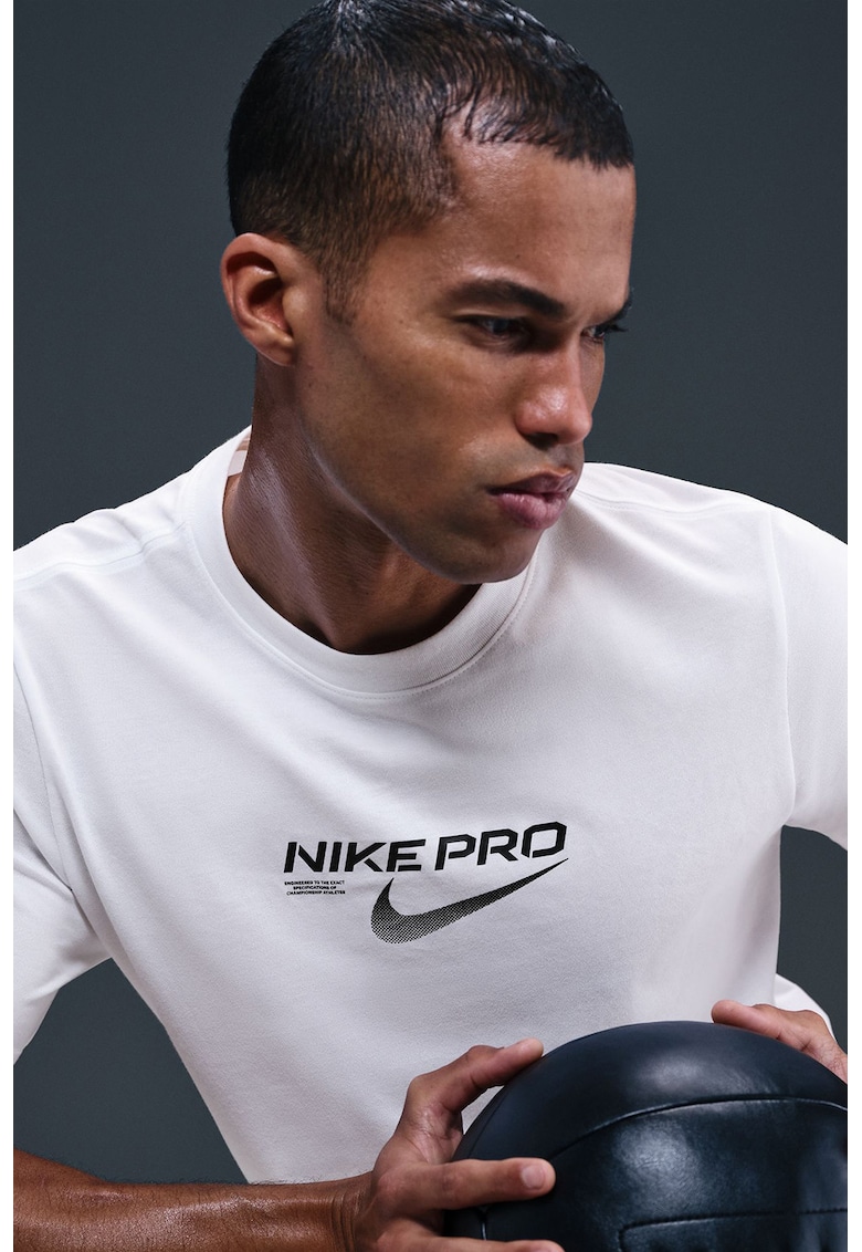 Tricou cu tehnologie Dri-FIT - pentru antrenament