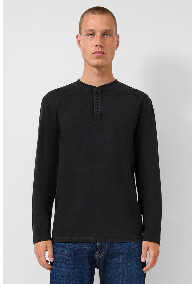 Bluza cu fenta cu nasturi si maneci lungi