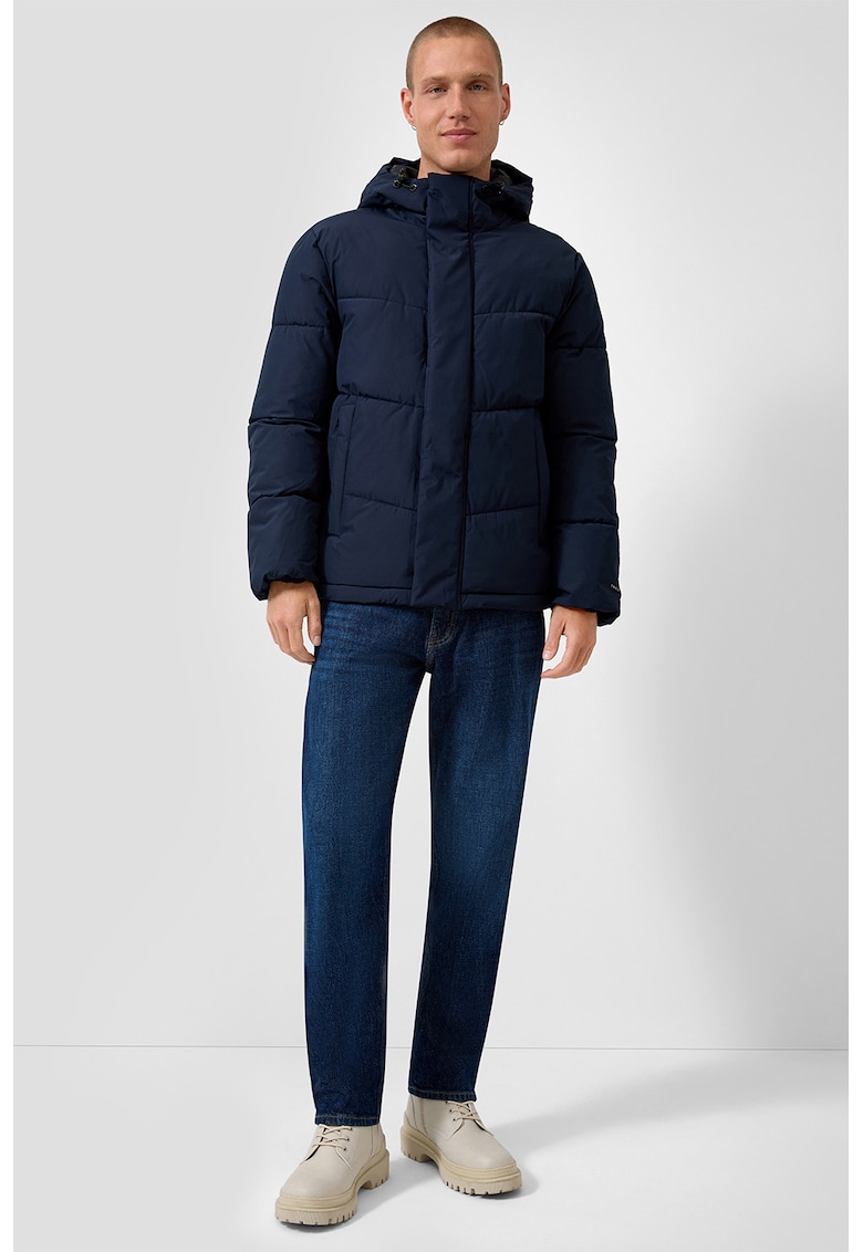 Geaca matlasata cu gluga