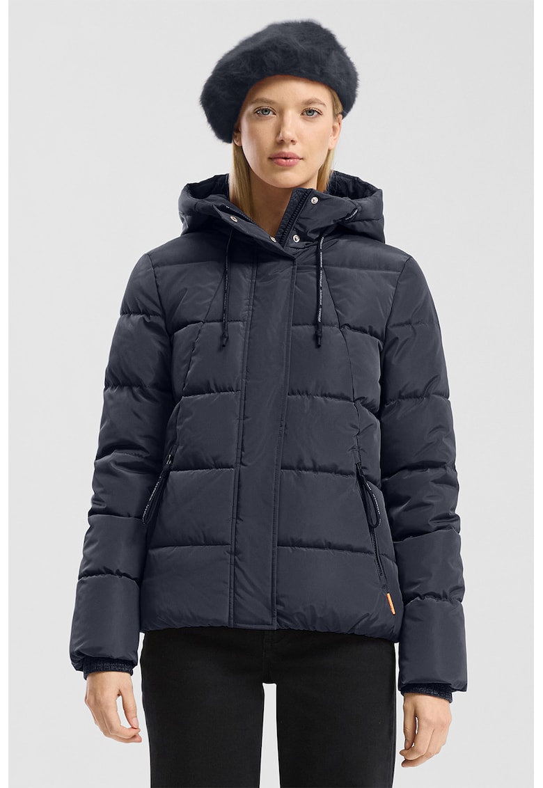 Geaca cu gluga si buzunare