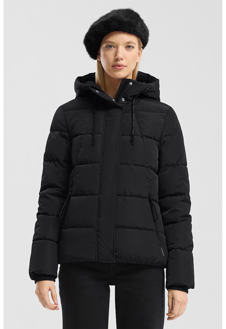 Geaca cu gluga si buzunare