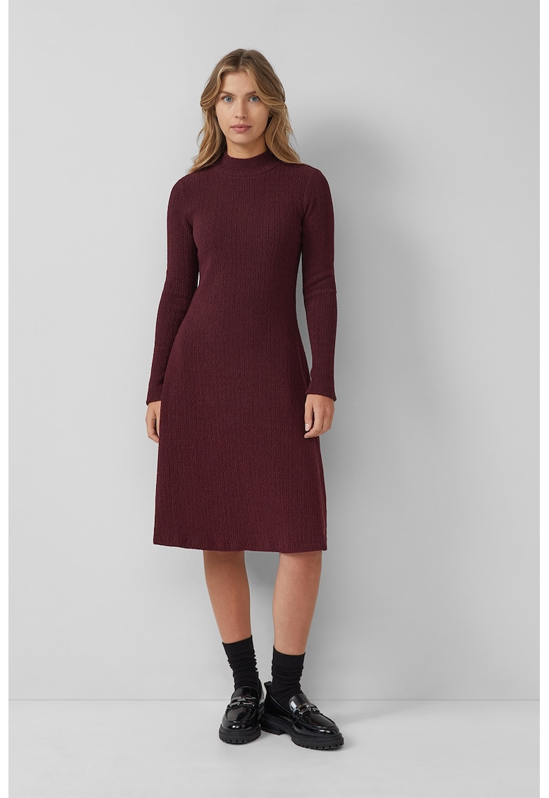 Rochie texturata cu maneci lungi