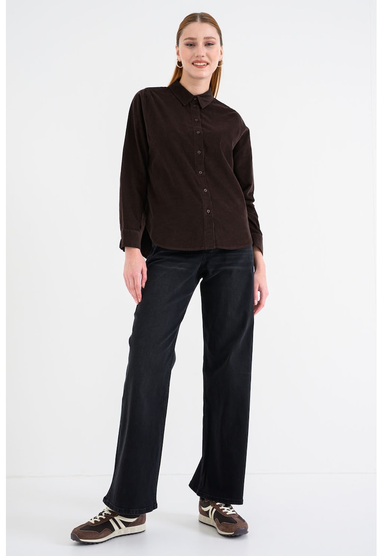 Camasa din reiat cu guler ascutit