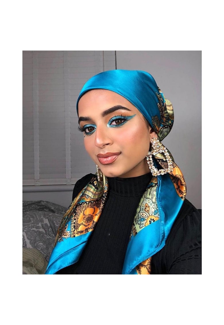 Esarfa turquoise - patrata - cu imprimeu - Attila C1