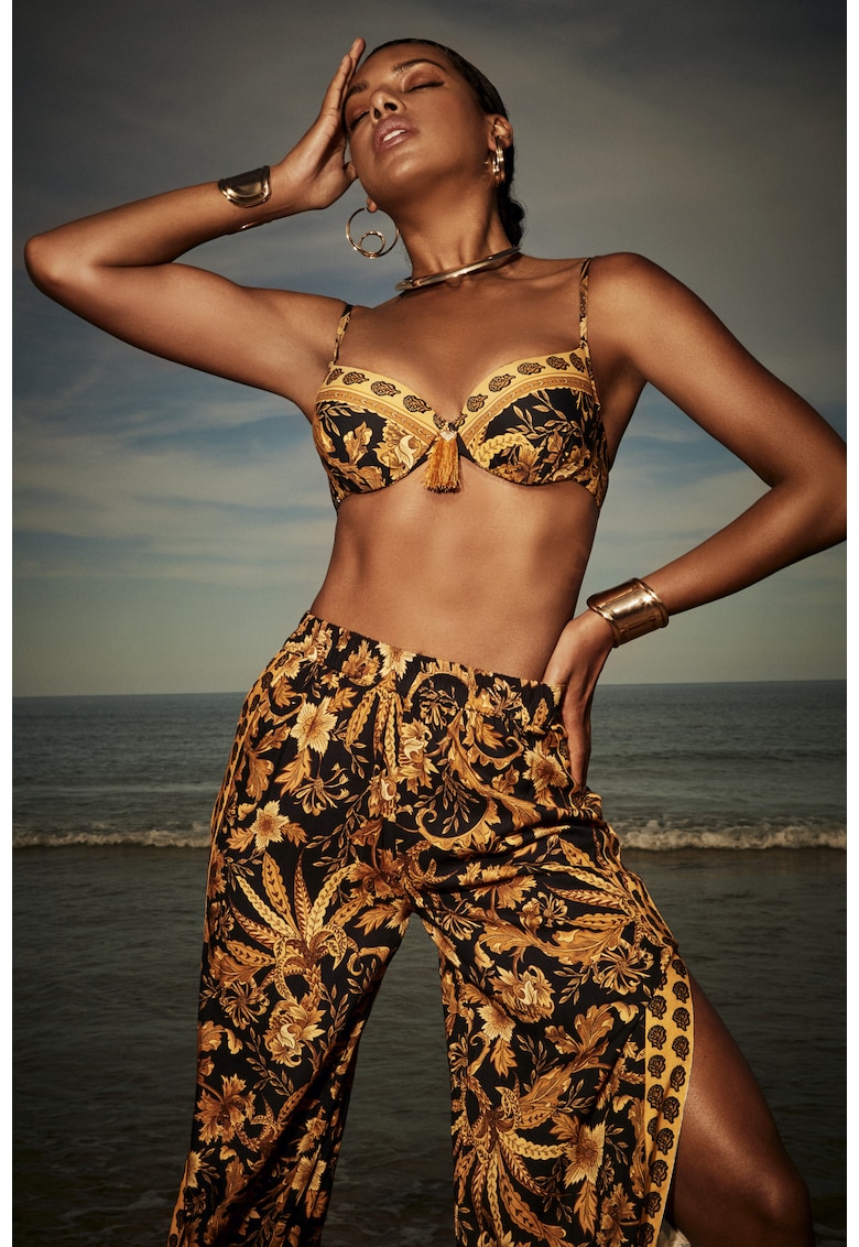 Sutien de baie cu burete subtire si bretele reglabile Sutien de baie cu burete subtire si bretele reglabile