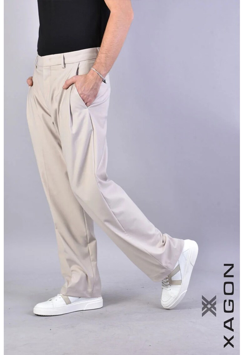 -Pantaloni drepți ușor largi cu buzunare laterale