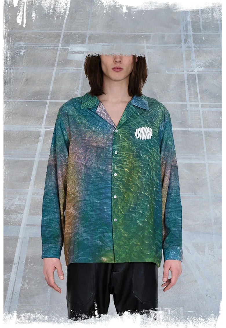 Cămașă ușor supradimensionată cu imprimeu waves