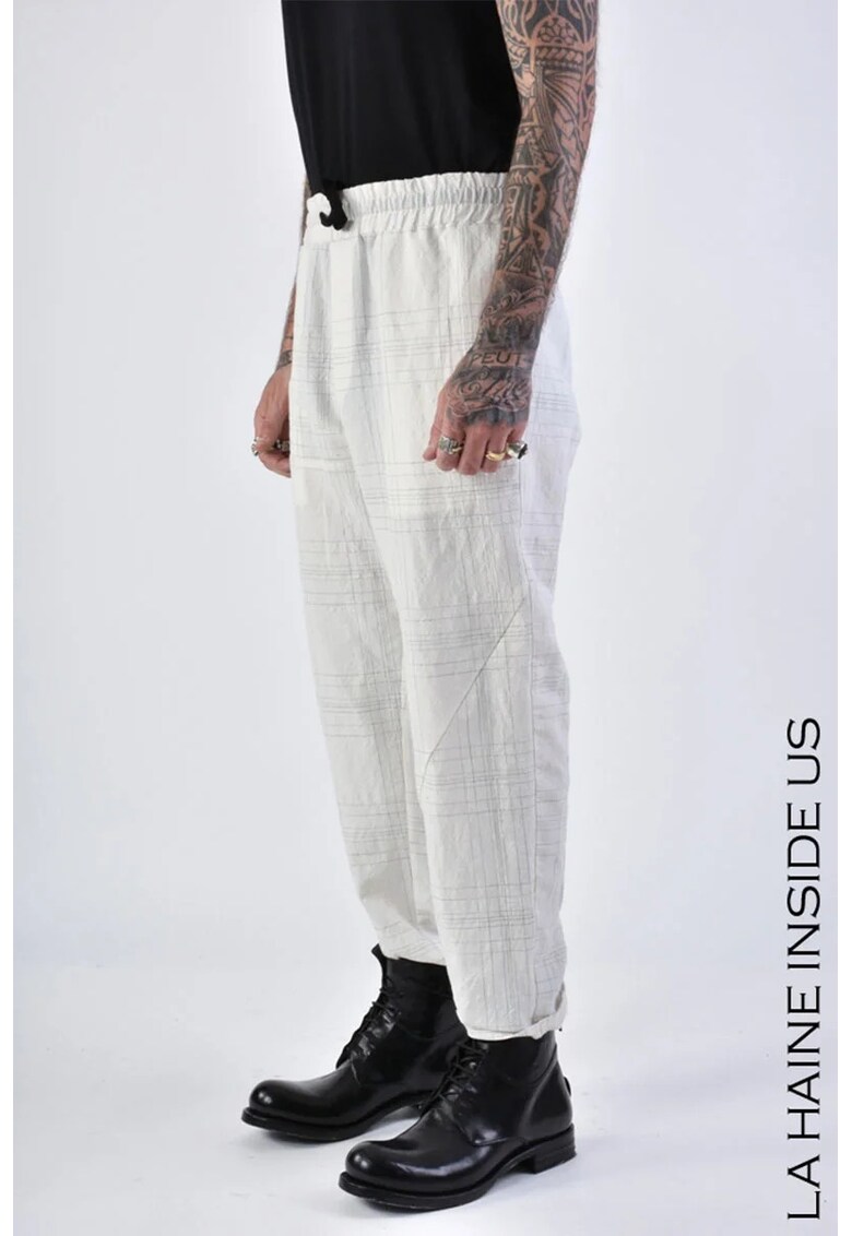 -Pantaloni regular fit cu imprimeu în dungi și elastic în talie - Alb