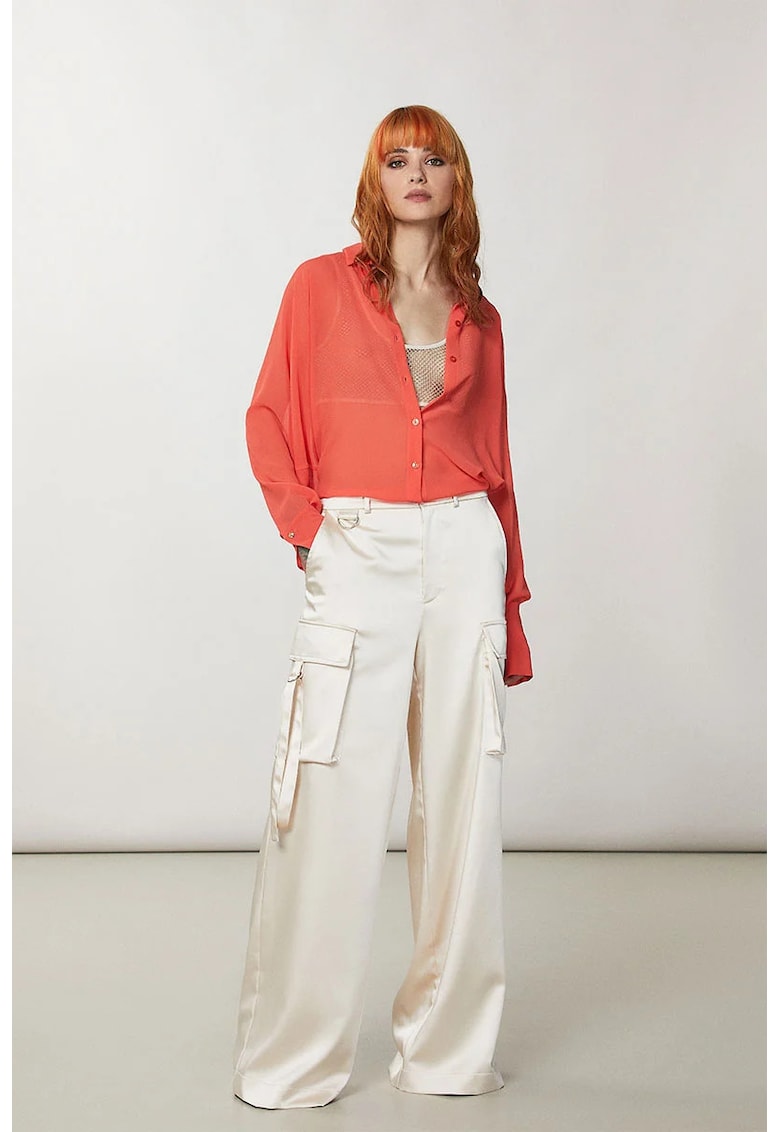 -Pantaloni cargo supradimensionați cu talie joasă satinați -Pantaloni cargo supradimensionați cu talie joasă satinați