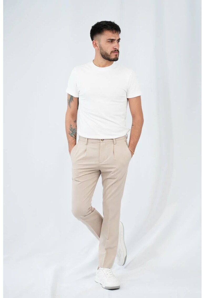 -Pantaloni drepți chino - cu buzunare laterale -Pantaloni drepți chino - cu buzunare laterale