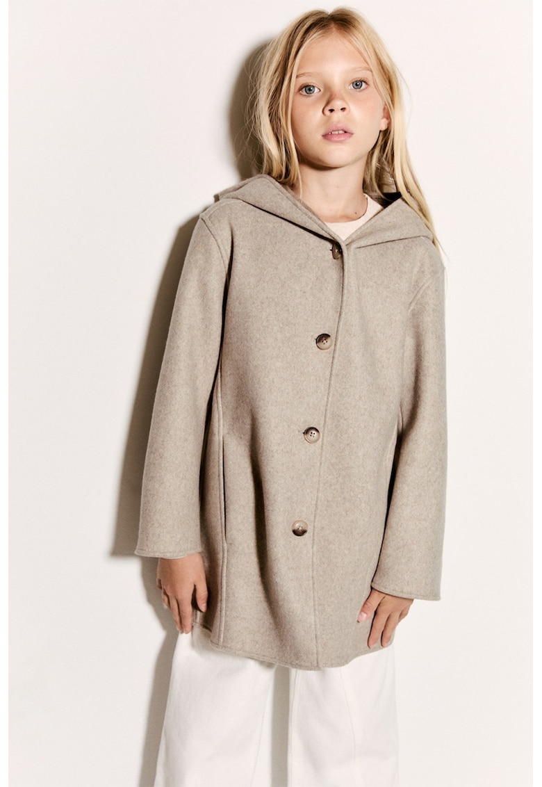 Palton cu gluga si nasturi