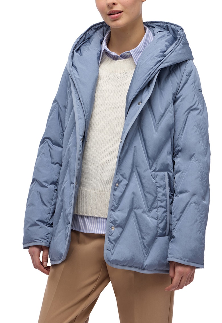 Jacheta lejera cu gluga si umplutura de puf Plummery