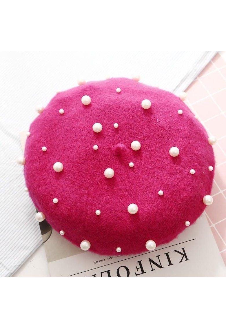 Bereta roz din lână cu perle - Bereta roz din lână cu perle -