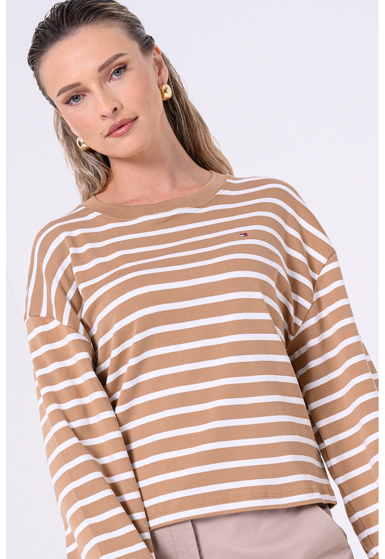 Bluza cu dungi si maneci cazute