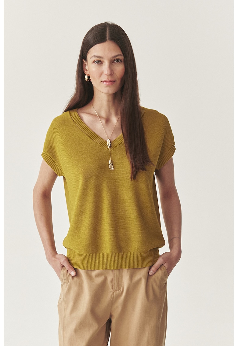 Pulover din tricot fin cu decolteu in V Pulover din tricot fin cu decolteu in V