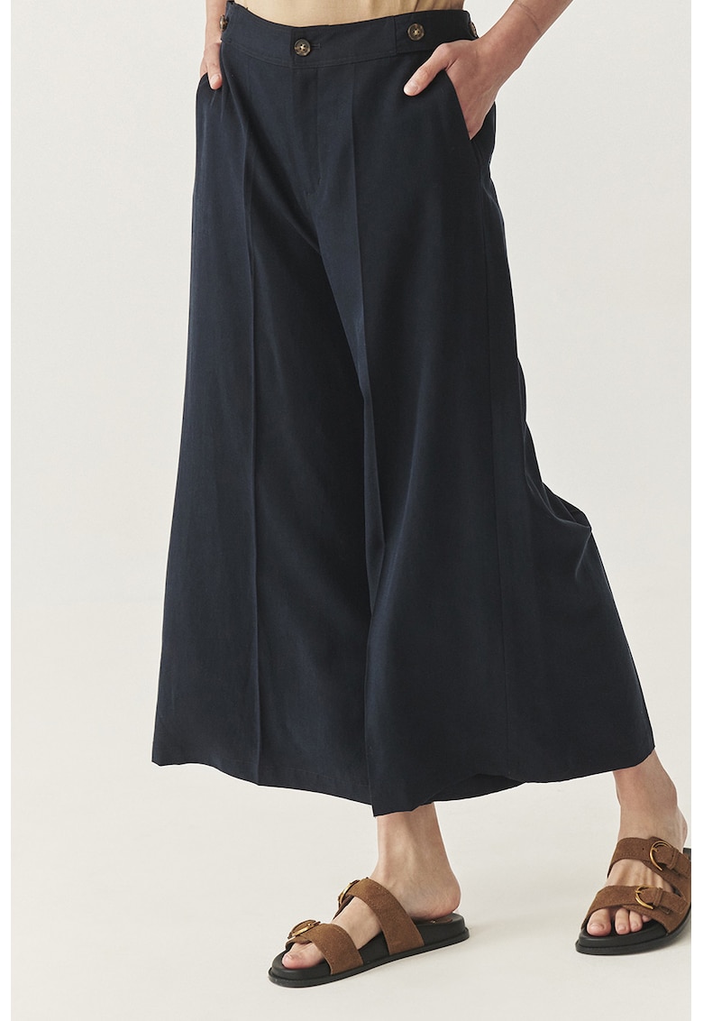 Pantaloni culottes din lyocell si in